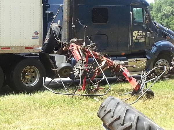 UPDATED: Semi vs Tractor on US 231