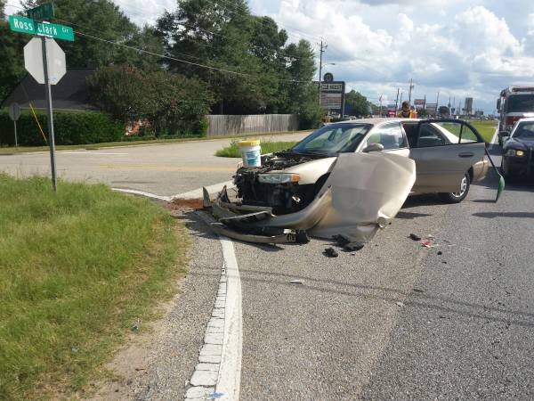 Two Vehicle Crash on the Circle at Kent Drive