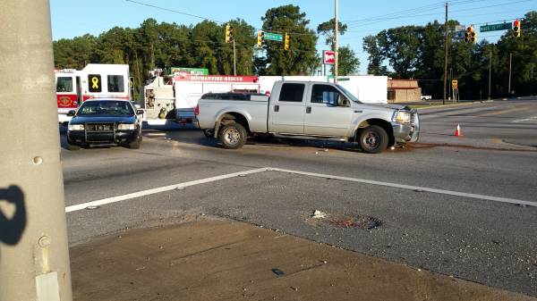 Motor Vehicle Crash on the Circle at Hodgesville Road