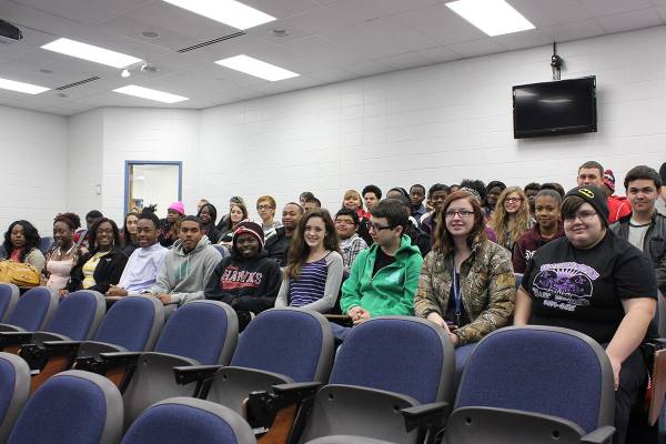 Daleville High School Students Tour Wallace Community College