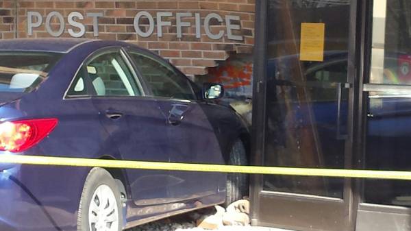 UPDATED @ 8:58 AM - Vehicle Verses Post Office In Cowarts