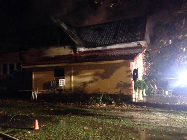 Early Morning Fire Destroys 2 Story Home in Slocomb