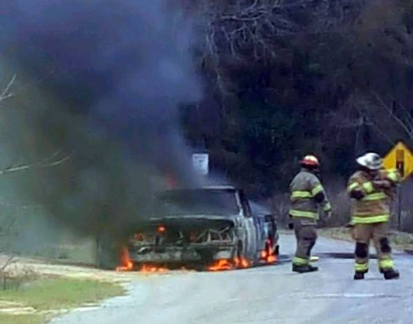 Fadette Fire Responds to a Vehicle Fire on Chestnut jsut off County Road 28
