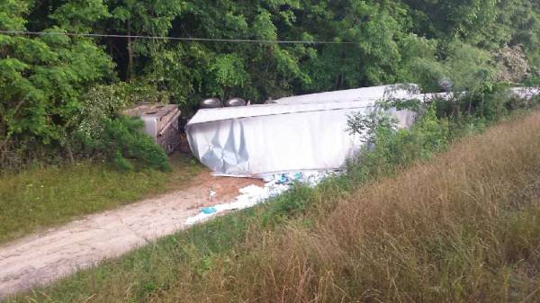 UPDATED at 6:33 AM. Semi Overturned With Entrappment On Highway 231