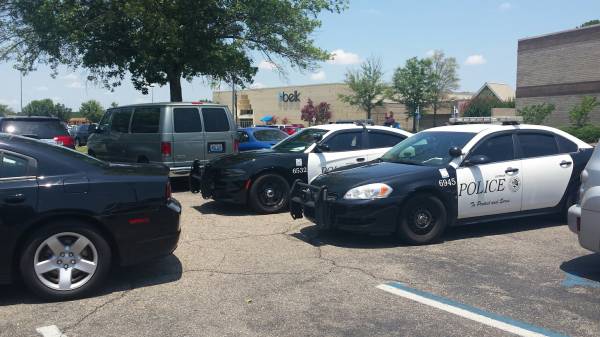 UPDATED @ 12:08 PM   12:00 PM   Houston County Sheriff and  Dothan Police In Foot Chase