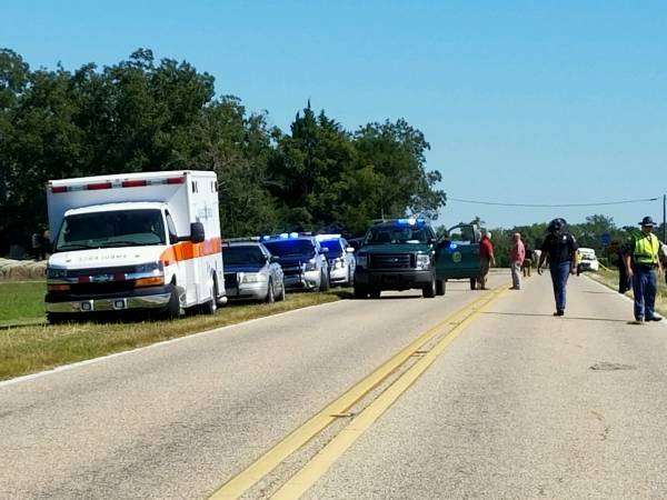 UPDATED 11:20 AM With Scene Pictures     Traffic Death In Dale County - South Of Newton
