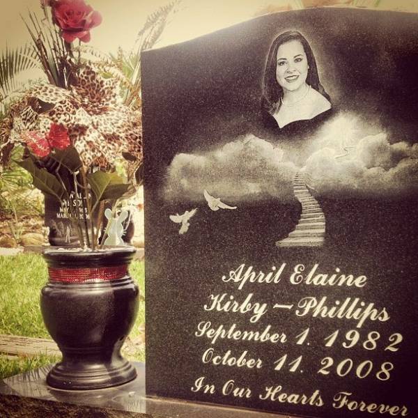 IN LOVING REMEMBRANCE OF APRIL KIRBY-PHILLIPS 9/1/1982 - 10/11/2008