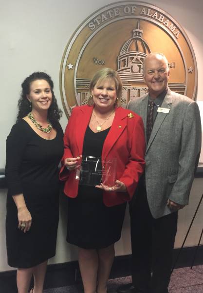 Alabama Kidney Foundation Presents Senator Harri Anne Smith With It's Legislative Champion Award