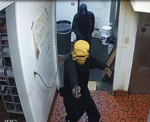UPDATED at 11:05 AM with Video... Robbery in Progress at Larry's BBQ on the East Side
