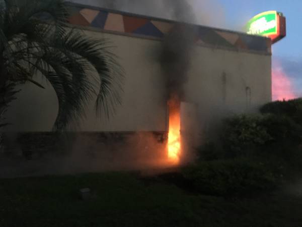 06:24 AM.   Taco Bell Structure Fire - Arson Suspected