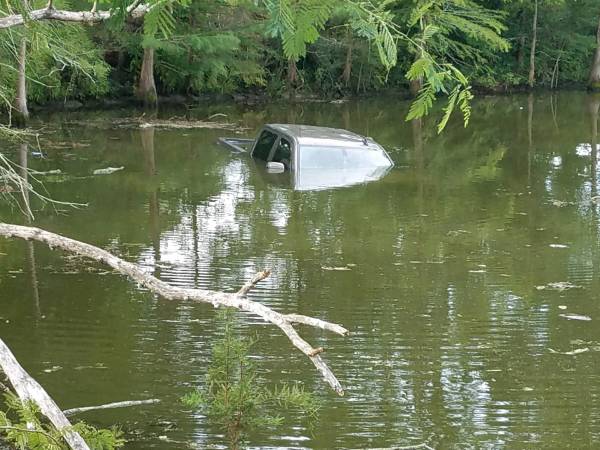 UPDATED @ 8:24 AM.  7:45 AM.  Critical Injury Wreck - Vehicle Sinking In Pond