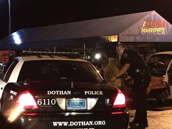 9:17 PM.   Dothan Police Nab 5 Suspects On Burglary In Progress Dothan Powersports