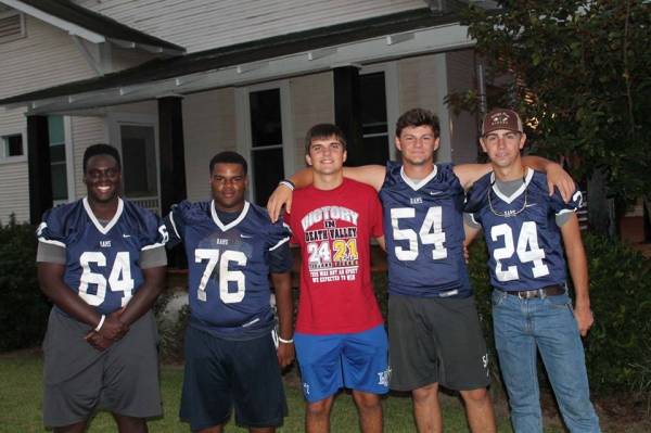 Shout Out To Headland High School Seniors On Football Team.