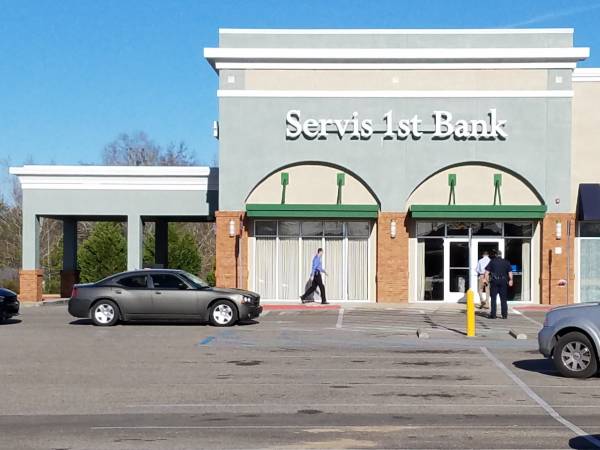UPDATED @ 9:04 AM  8:46 AM    Bank Robbery In Progress Reported