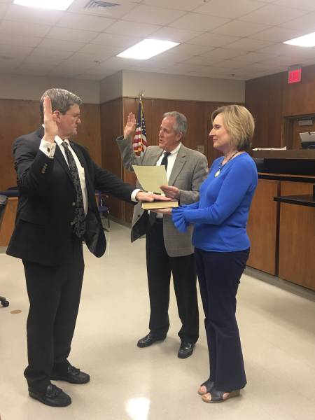 Todd Derrick Takes Oath Of Office As New Circuit Judge For Houston and Henry County