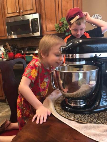 There’s A New Cake Baker In Town And She’s Only 5 Years Old