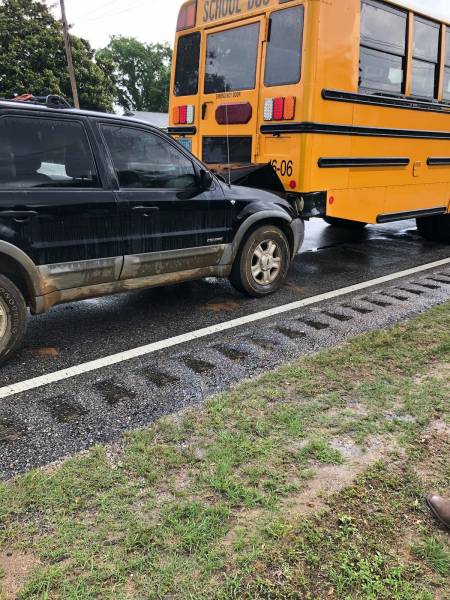 UPDATED WITH THREATS.   UPDATED with Scene Pictures... Motor Vehicle Accident involving a Bus in Dale County