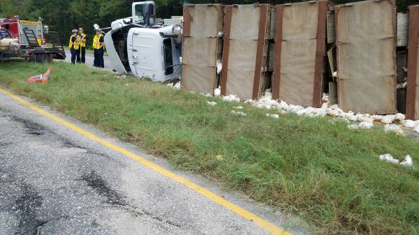 11:28 AM.    Overturned Chicken Truck On Highway 231 In Dale County