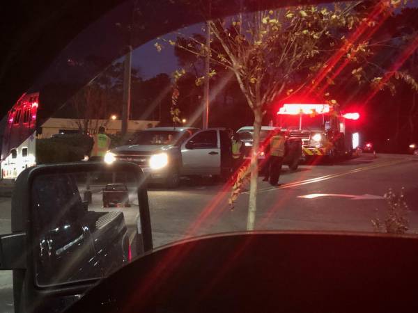 5:11 PM Minor Motor Vehicle Accident at Hartford and the Circle