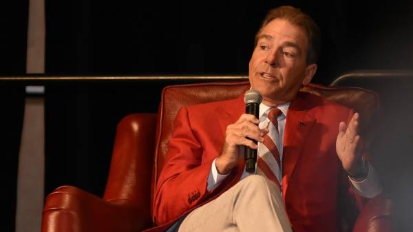 Saban’s fireside chat with students yields sage wisdom