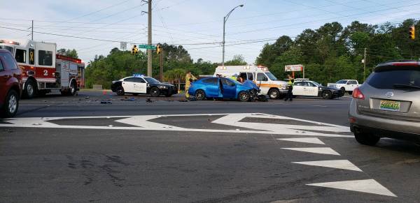7:39 AM... Motor Vehicle Accident at South Park and the CIrcle