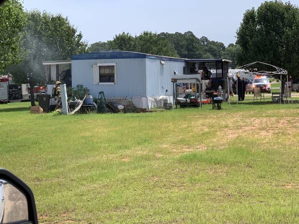 UPDATED @ 11:01 AM.  10:46 AM.. Structure Fire at BelAir Mobile Home Park