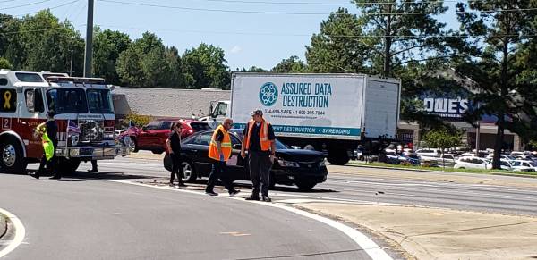10:45 AM... Motor Vehicle Accident at Hartford Hwy and the Circle
