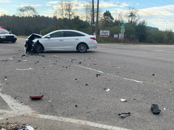 8:03 AM.. Motor Vehicle Accident at Cottonwood and Eddins