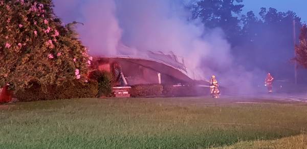 UPDATED @ 6:40 AM.  4:53 AM... Early Morning Structure Fire Destroys Home on Hartford Hwy