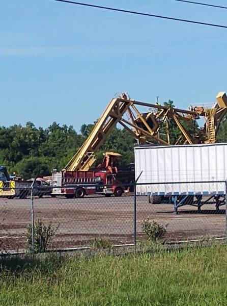 One possible injury in crane collapse in Graceville