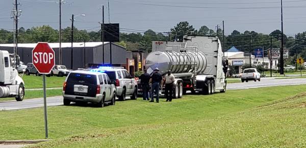 Houston County Deputies and Dothan Police Get Stolen Truck Stopped