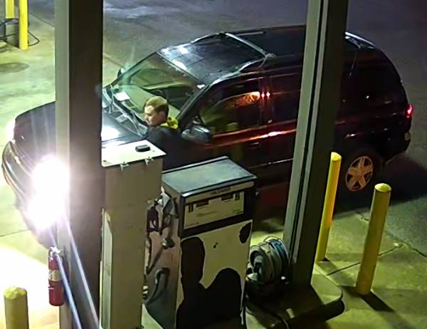 Dothan Police need you Help Identifying Person