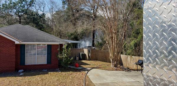 1:19 PM     Working Structure Fire On Radford Circle