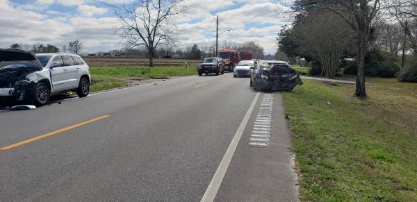 UPDATEDat 1:55 PM    Geneva County - Motor Vehicle Accident With Injuries
