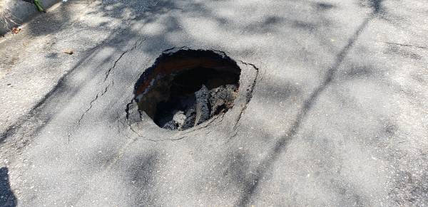 12:50 PM. Another Sinkhole in Dothan