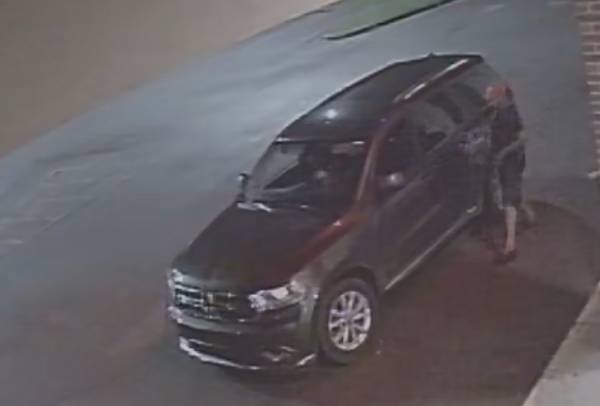 Dothan Police need your Help Identity of the Person and Vehicle below