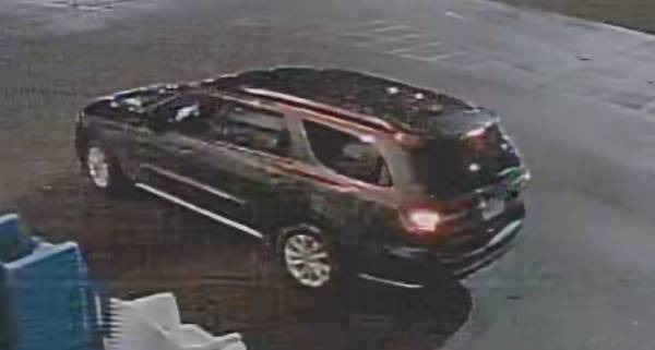 Dothan Police need your Help Identity of the Person and Vehicle below