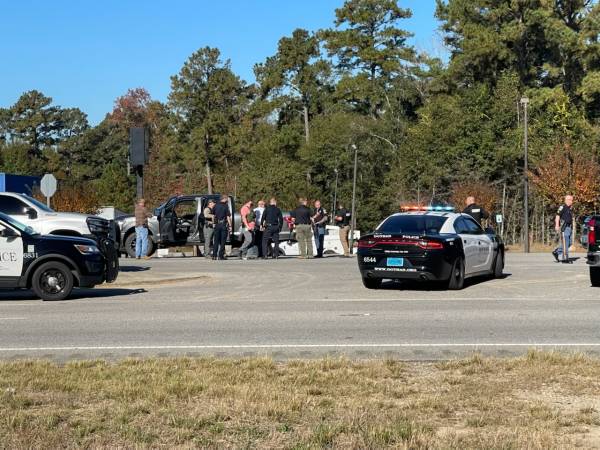 UPDATED @ 11:09 AM    09:08 AM.  ALEA Trooper Sergeant Tracy McCord and Other Law Enforcement Apprehend A Murder Suspect