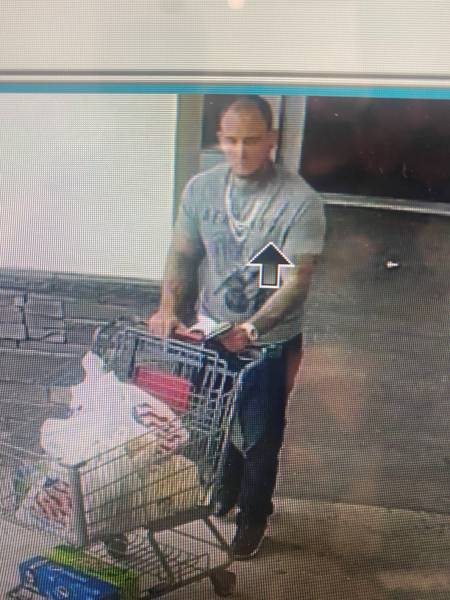 Lynn Haven Police asaking for help Identifyiny a Theft Suspect