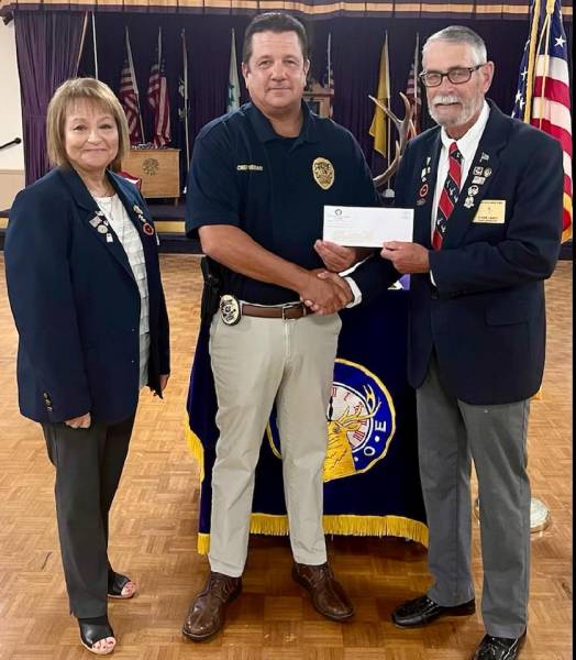 Dothan Elks Lodge 1887 Gives out Grants