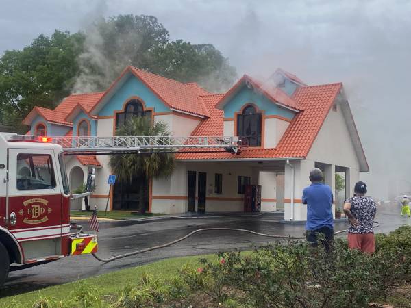 Major Structure Fire at Howard Johnson in Dothan