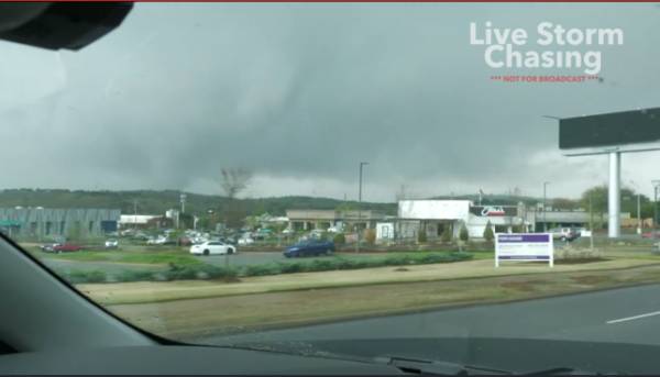 Little Rock Arkansas has Tornado on the Ground